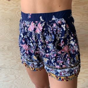 Printed high waisted shorts